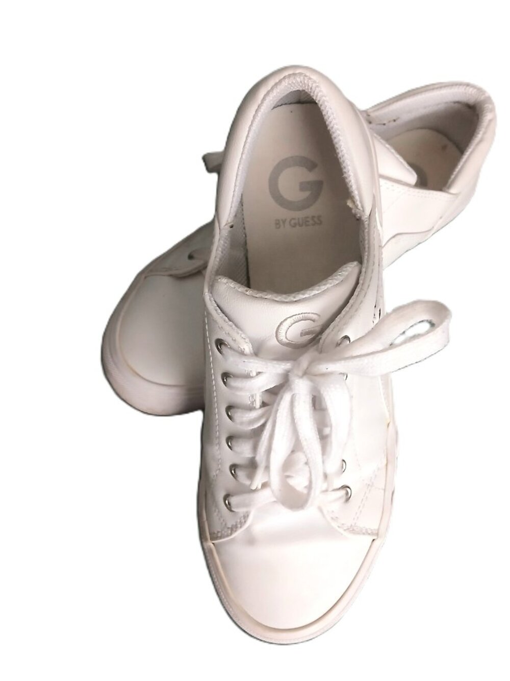 GUESS Women's White Lace-Up Sneakers Size 9